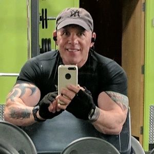 Meet your Posher, Mark